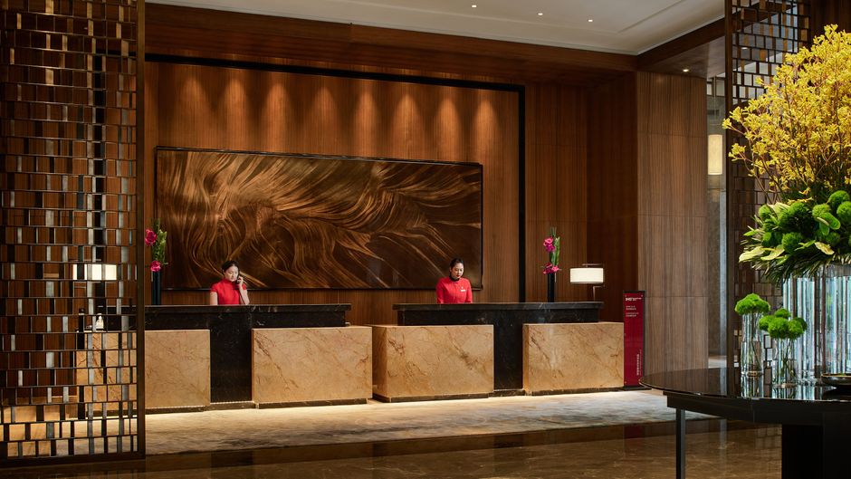 HUALUXE Ningbo Harbor City Lobby