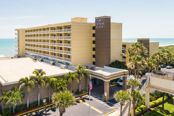 Crowne Plaza Melbourne Oceanfront Hotel