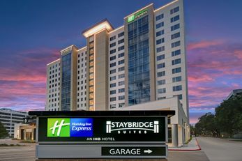 Holiday Inn Express Galleria Area