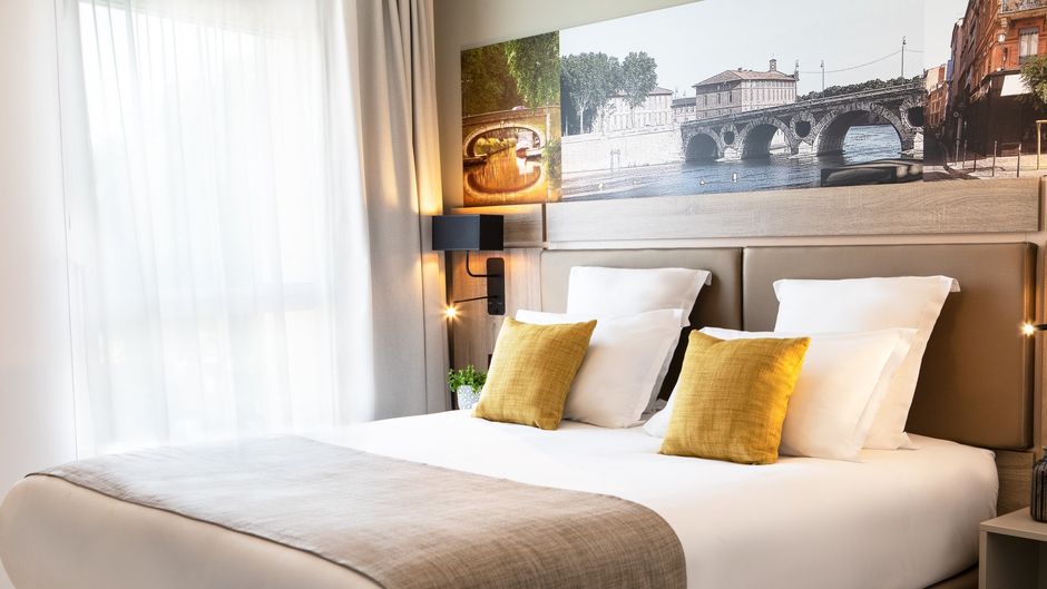 Toulouse Ponts Jumeaux Residhome Room
