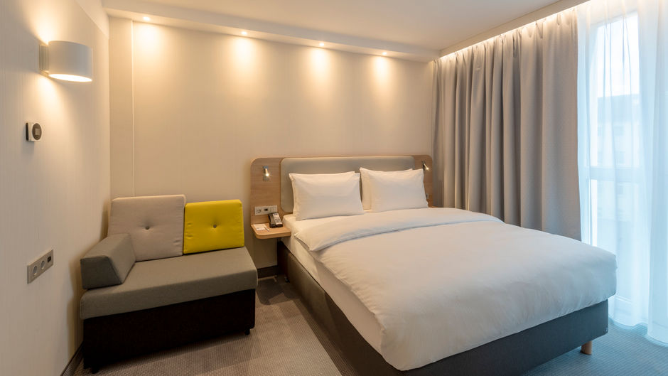 Holiday Inn Express Offenbach Room