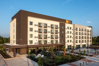 EVEN Hotel Shenandoah-The Woodlands