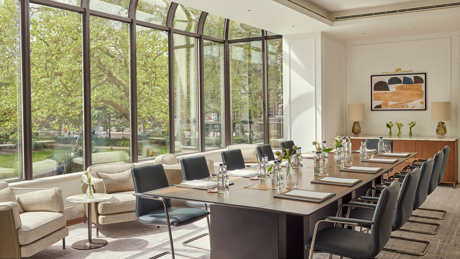 Jumeirah Carlton Tower Meeting