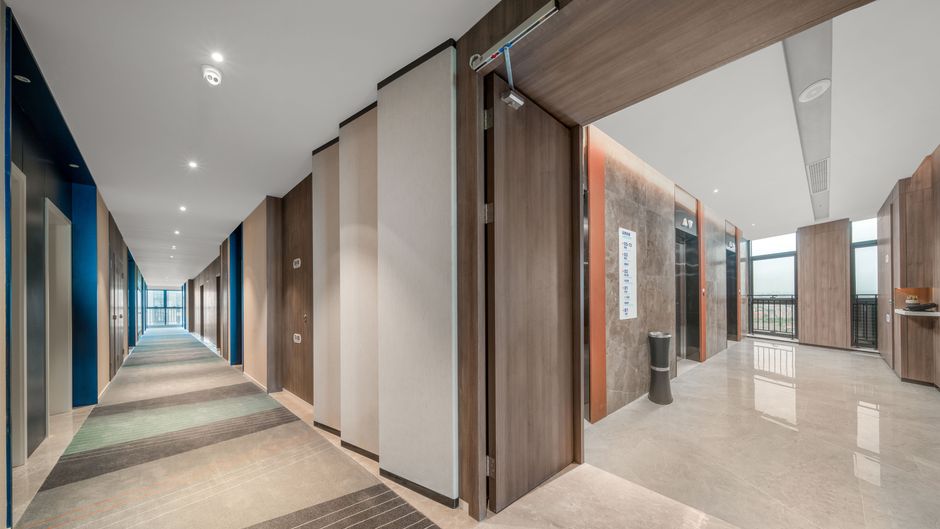 Holiday Inn Express Rongcheng S&T Park Lobby