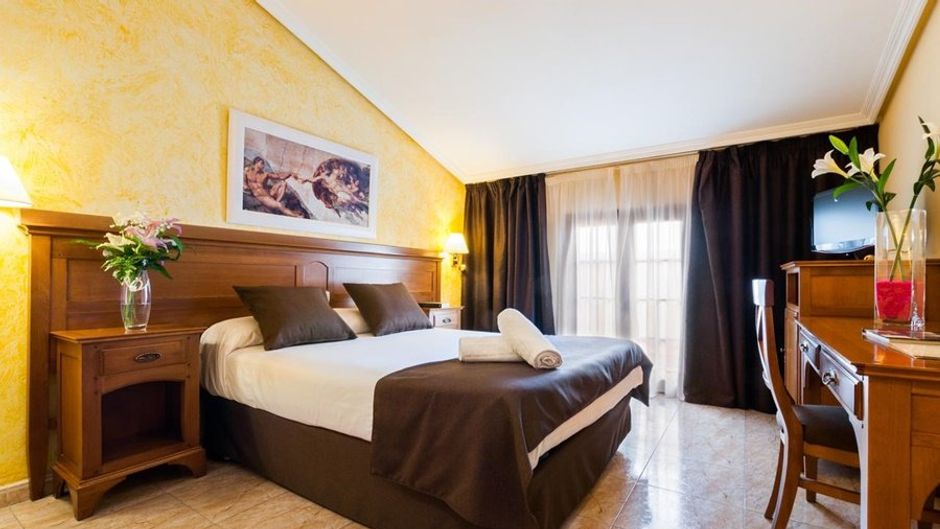 Hotel Carlos I Toledo Room