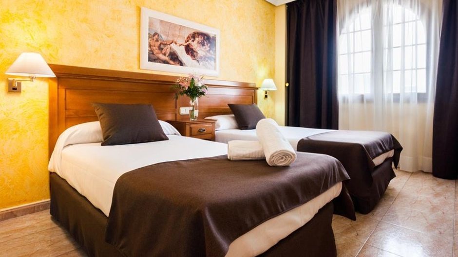 Hotel Carlos I Toledo Room