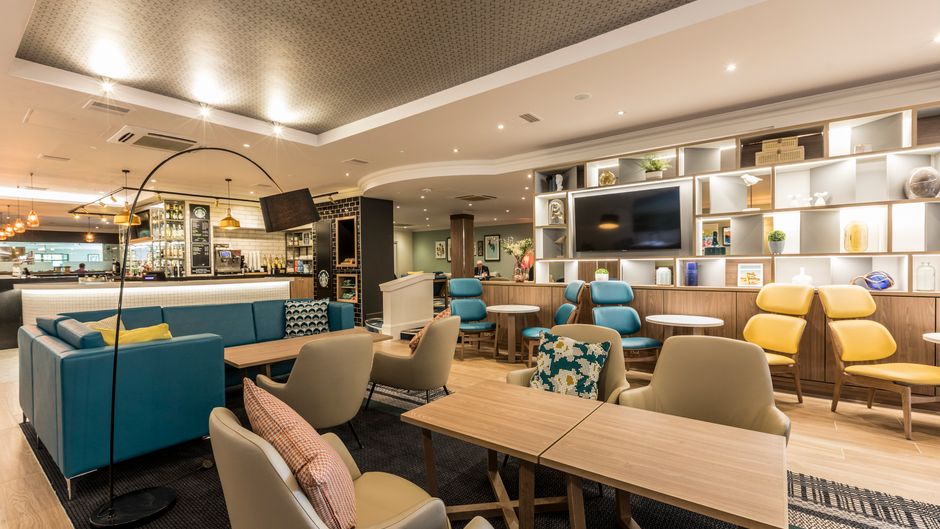 Holiday Inn Filton Bristol Lobby