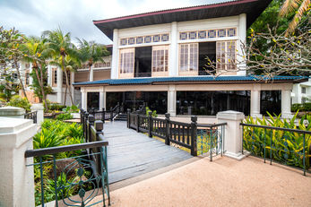 Glenmarie Hotel and Golf Resort