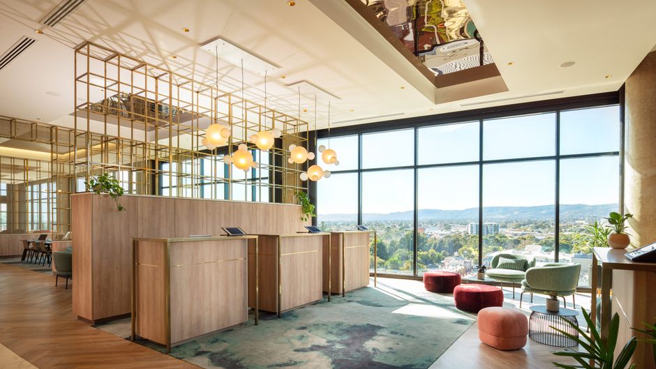Crowne Plaza Adelaide Lobby