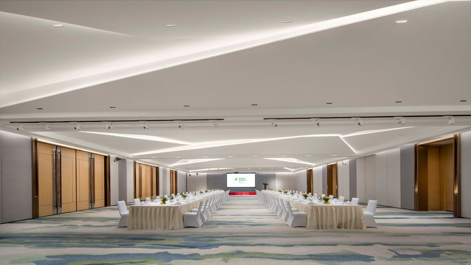 Holiday Inn Qinhuangdao Haigang Ballroom