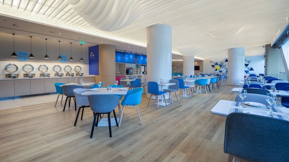 Holiday Inn Express Airport Zone Restaurant