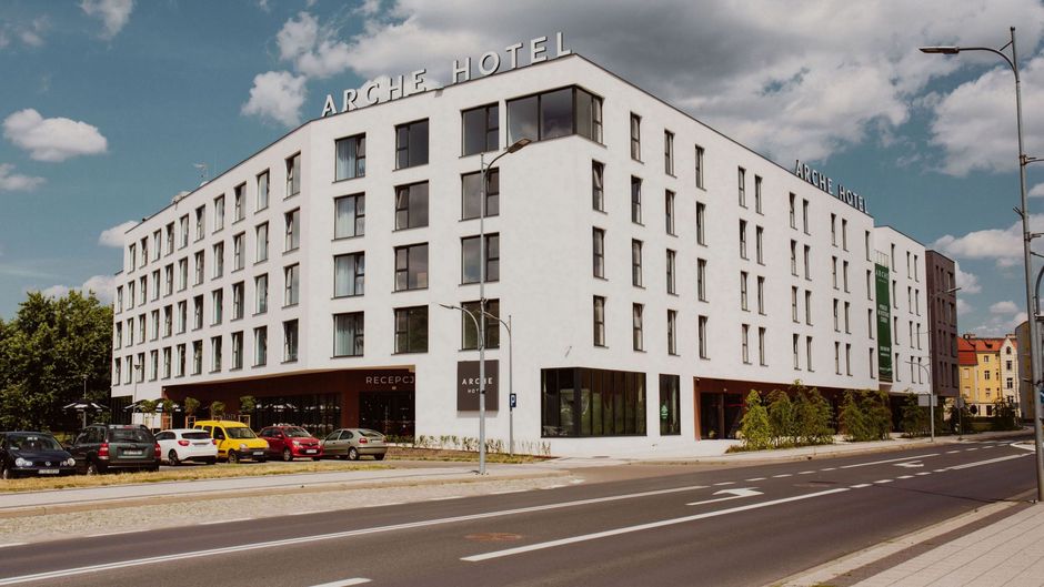 Arche Hotel Pila Exterior
