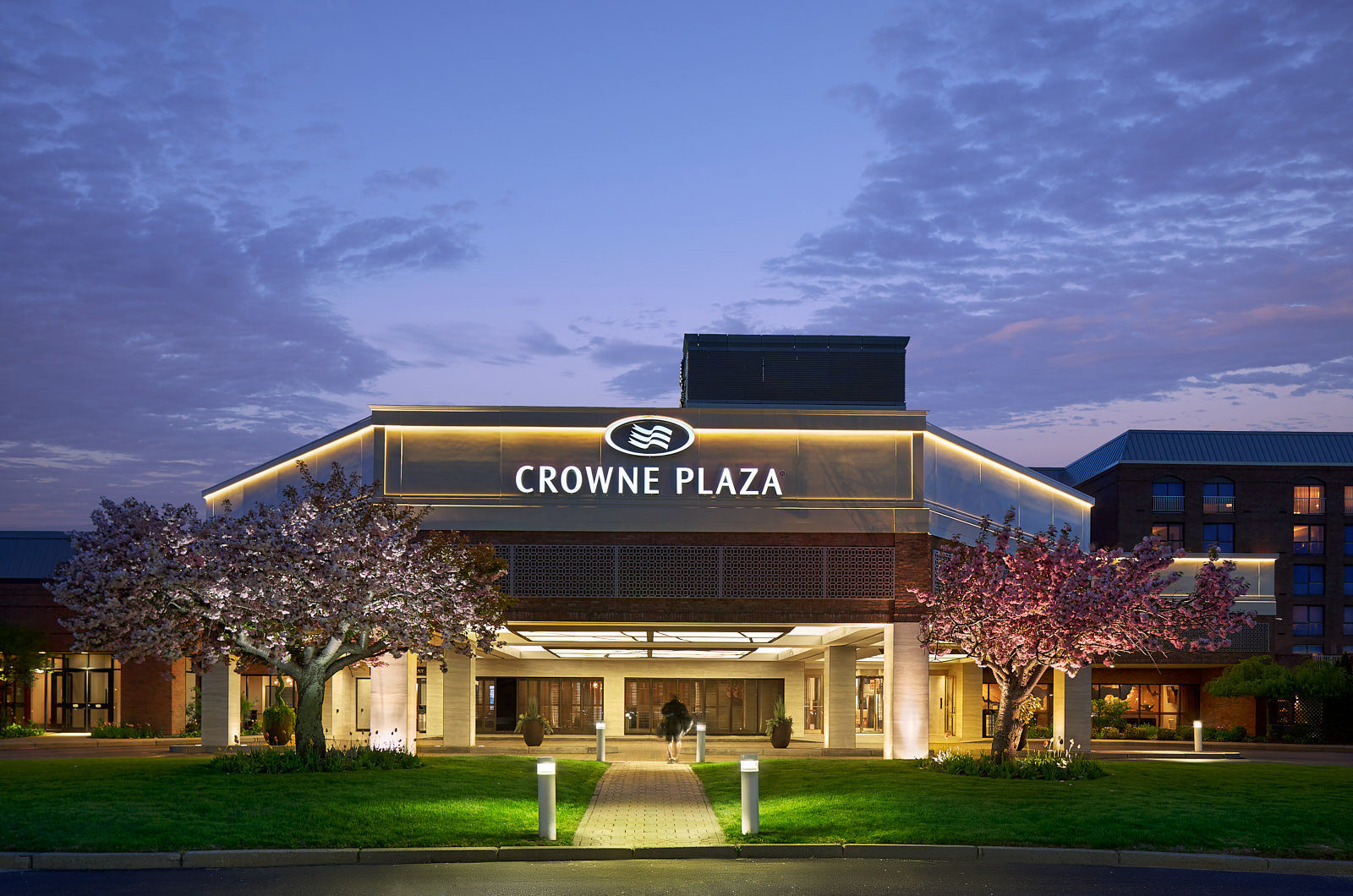 Crowne Plaza Hotel in Michalakopoulou Ave, Athens | Greeka