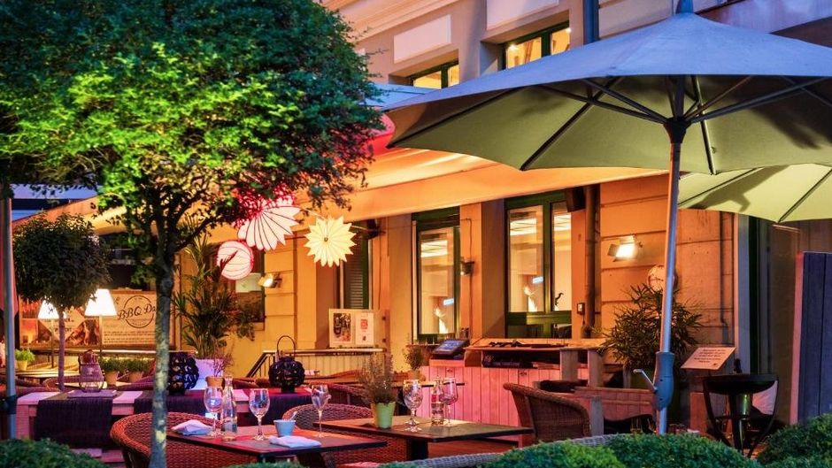 Central Plaza Hotel Restaurant