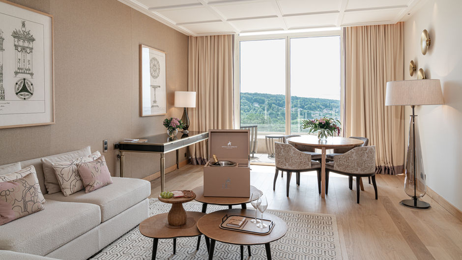 Royal Champagne Hotel & Spa Room