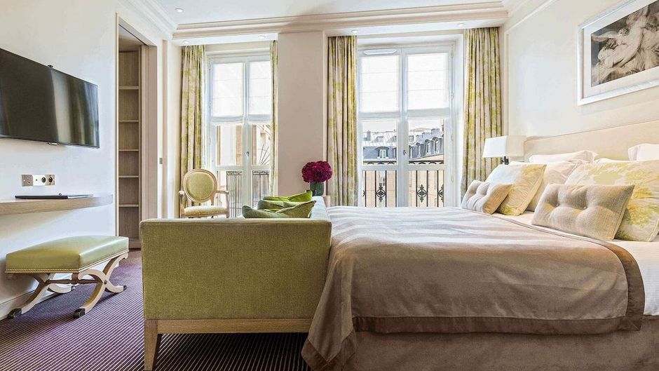 Grand Hotel du Palais Royal Room