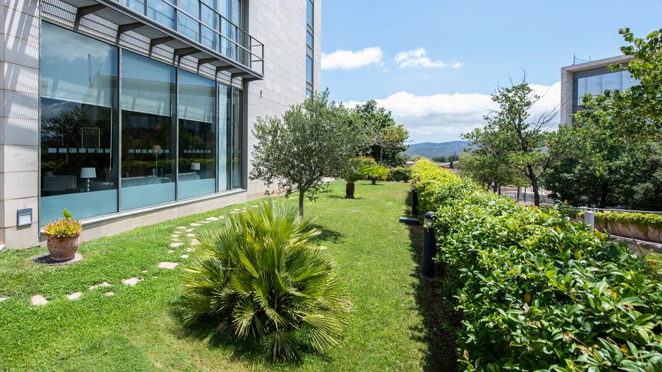 Holiday Inn Express Barcelona-Sant Cugat Exterior