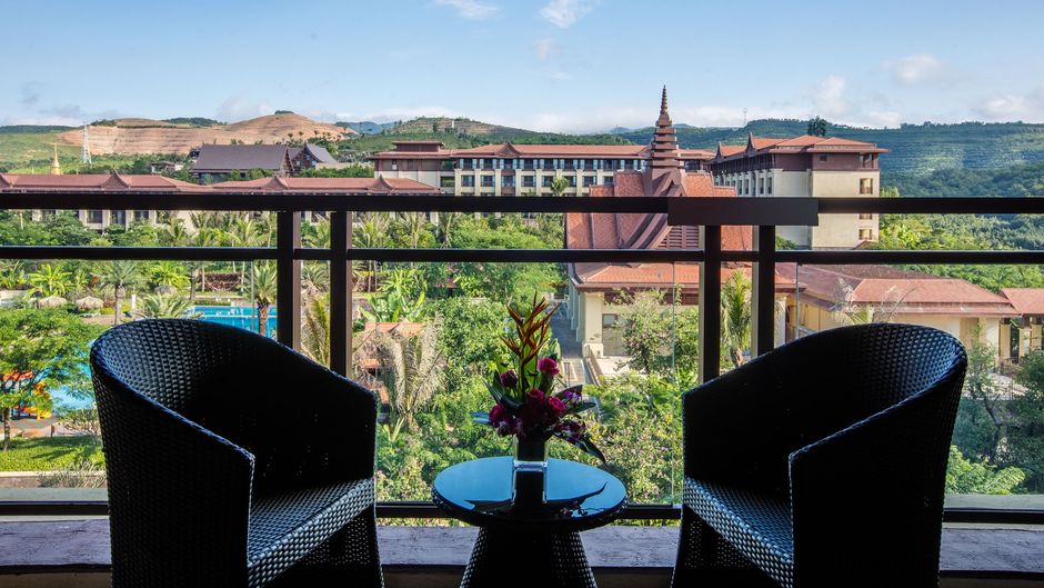 Crowne Plaza Resort Xishuangbanna Parkvw Room