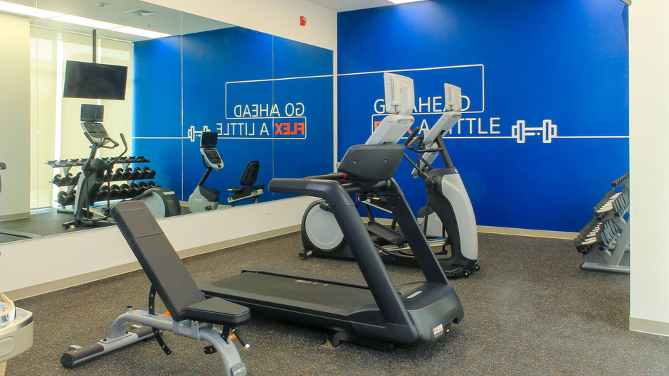 Holiday Inn Express & Suites Otay Health Club