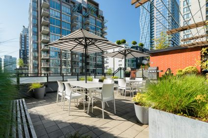 Level Yaletown Seymour