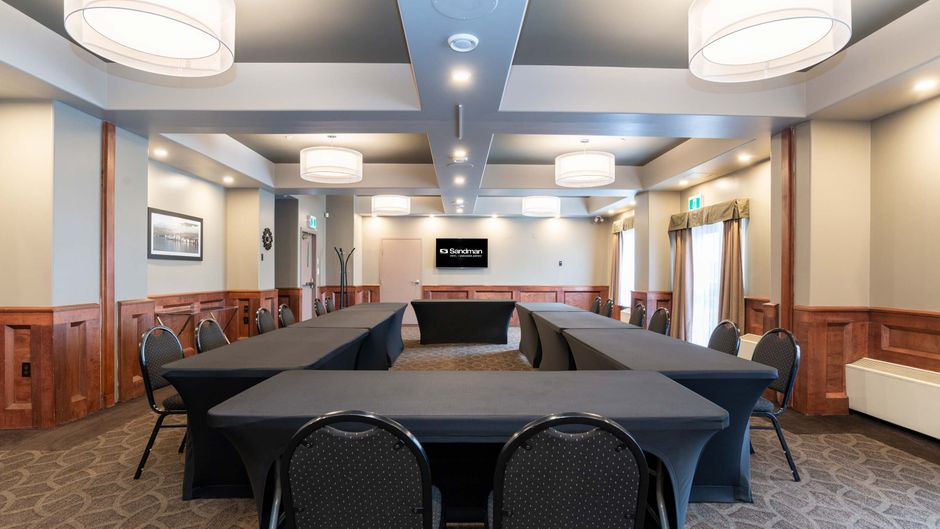 Sandman Hotel Vancouver Airport Meeting