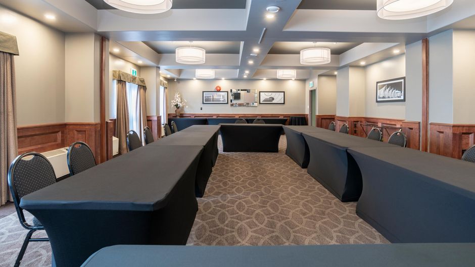 Sandman Hotel Vancouver Airport Meeting