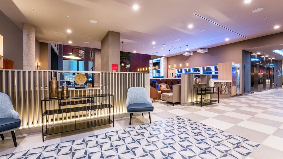 Leonardo Royal Hotel Barcelona Fira Lobby