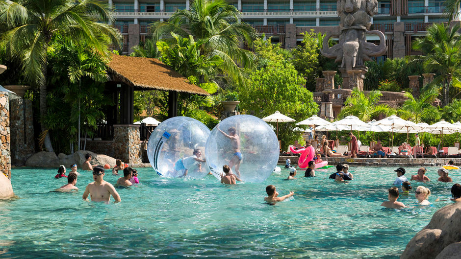 Centara Grand Mirage Beach Resort Pool