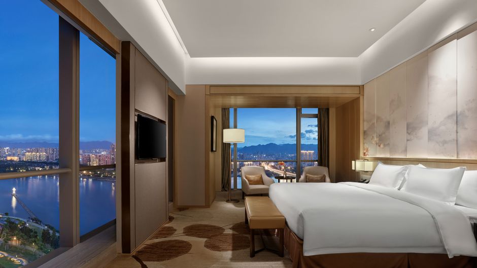 Crowne Plaza Fuzhou Riverside Suite