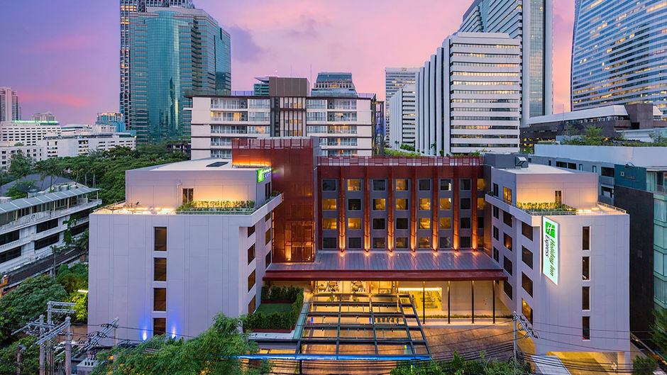 Holiday Inn Express Bangkok Sathorn Exterior