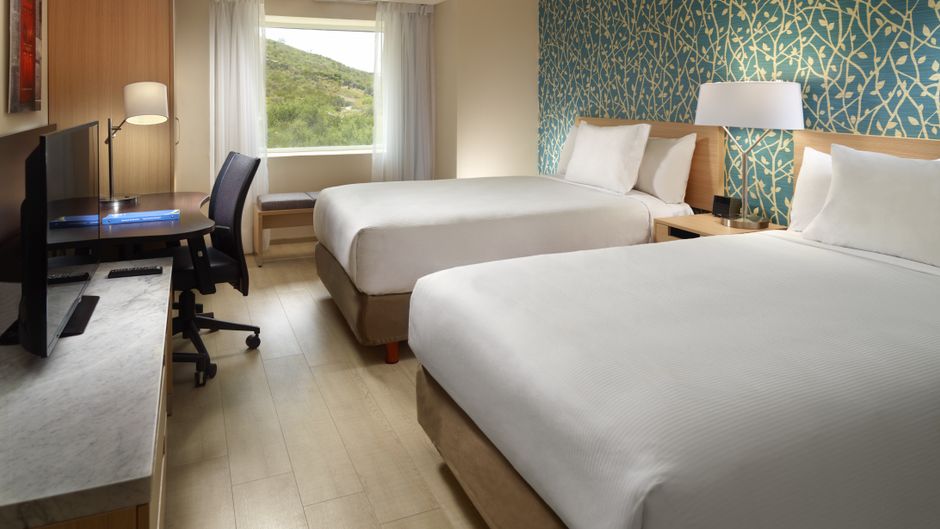 One Saltillo Aeropuerto Room