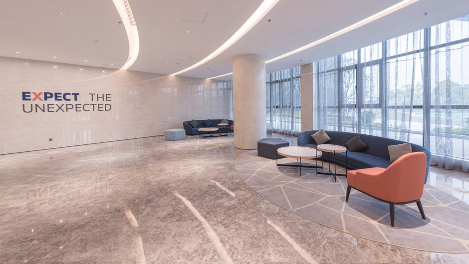 Holiday Inn Express Dengfeng Songshan Lobby