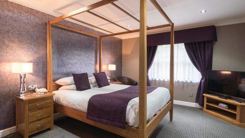 The Everglades Park Hotel Suite