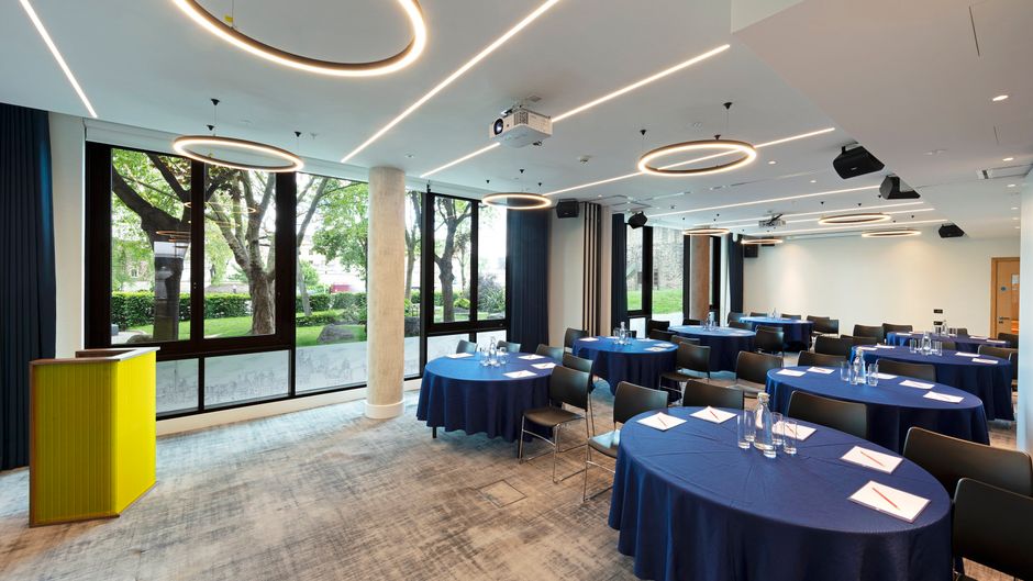 Tower Suites by Blue Orchid Meeting