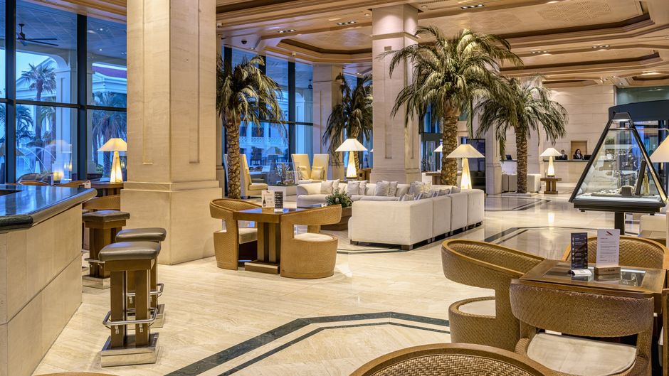 Las Arenas Balneario Resort Lobby