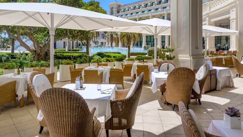 Las Arenas Balneario Resort Restaurant