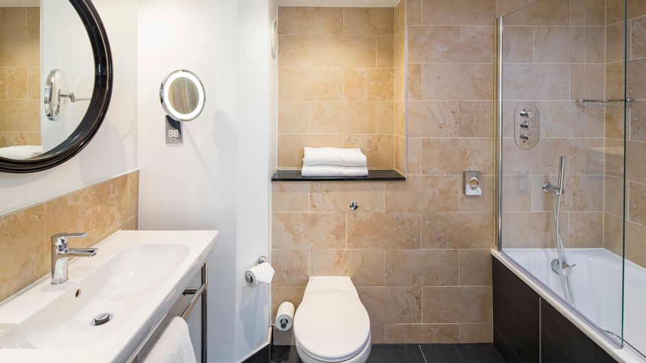 Crowne Plaza Glasgow Suite