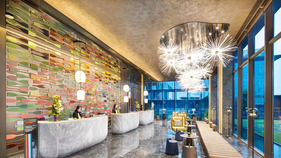Hotel Indigo Suzhou Yangcheng Lake Lobby