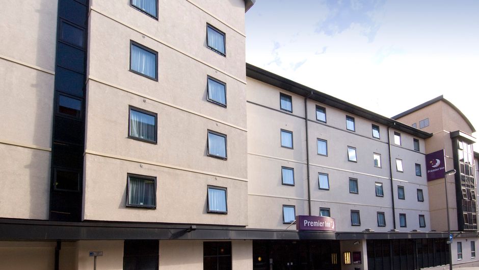 Premier Inn Liverpool City Centre Exterior