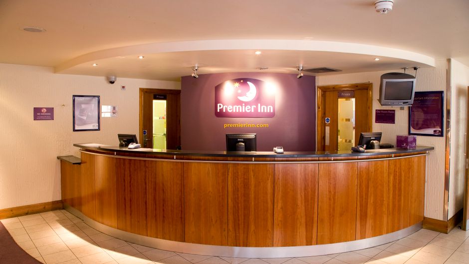 Premier Inn London Kew Lobby