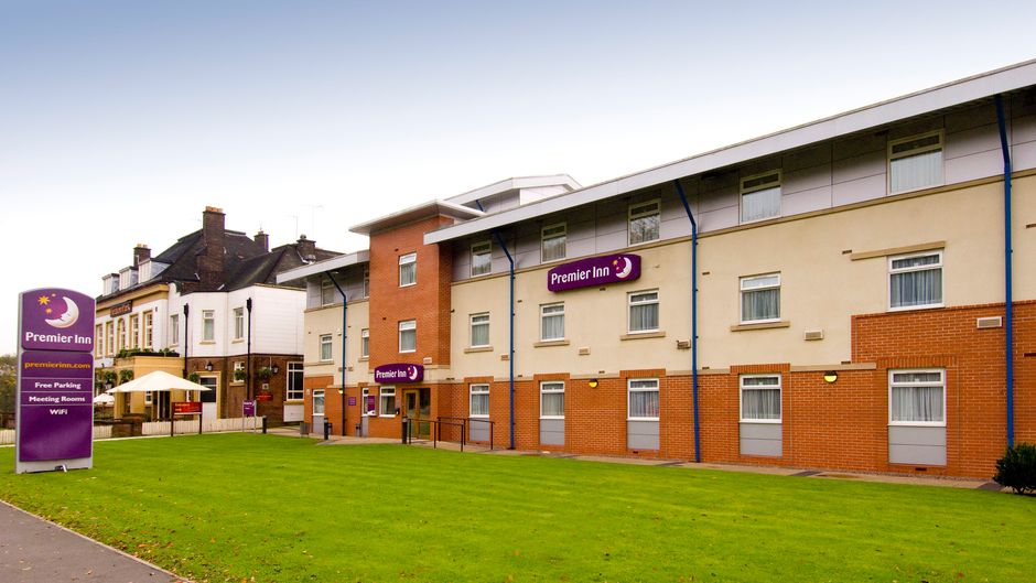 Premier Inn Manchester (Heaton Park) Exterior
