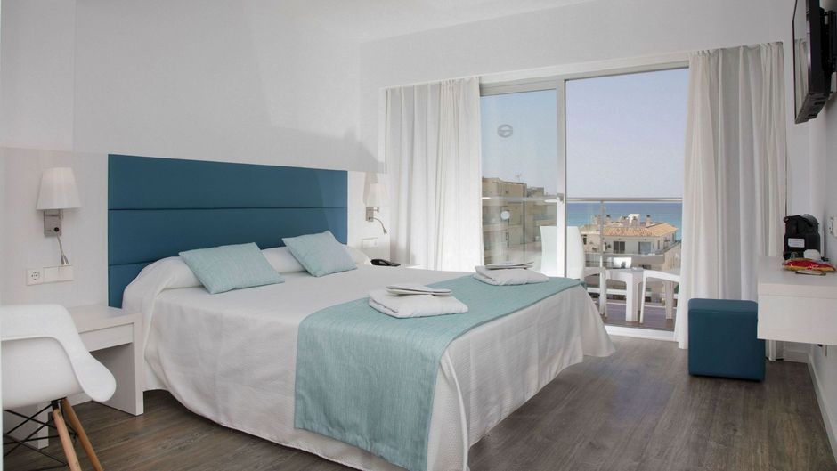 Alua Leo Hotel Room