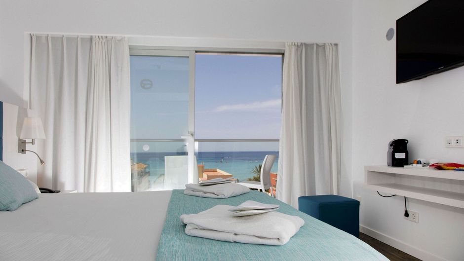 Alua Leo Hotel Room