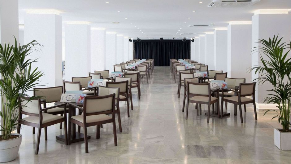 Alua Leo Hotel Restaurant