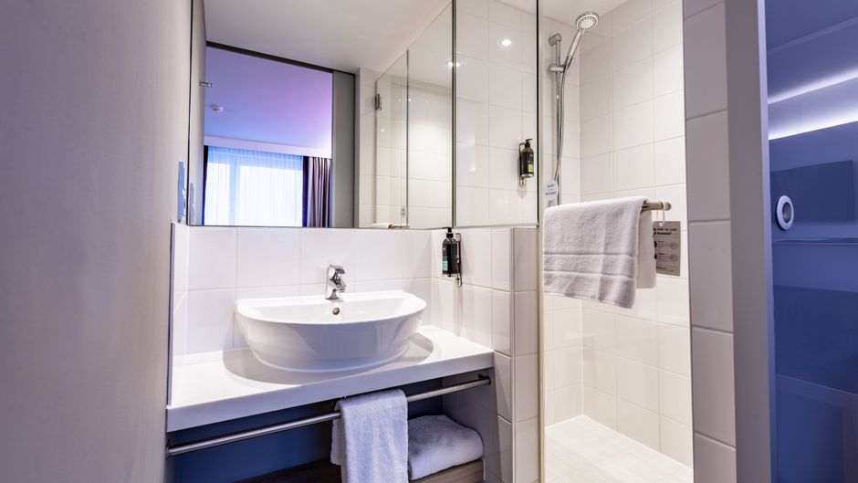 Premier Inn Muenchen Messe Room