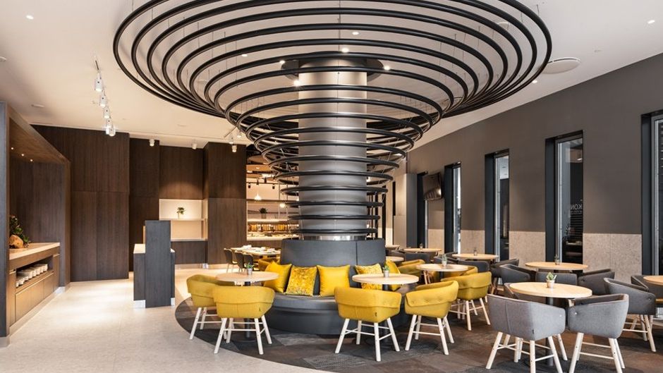 Ikonik Lisbon Lobby