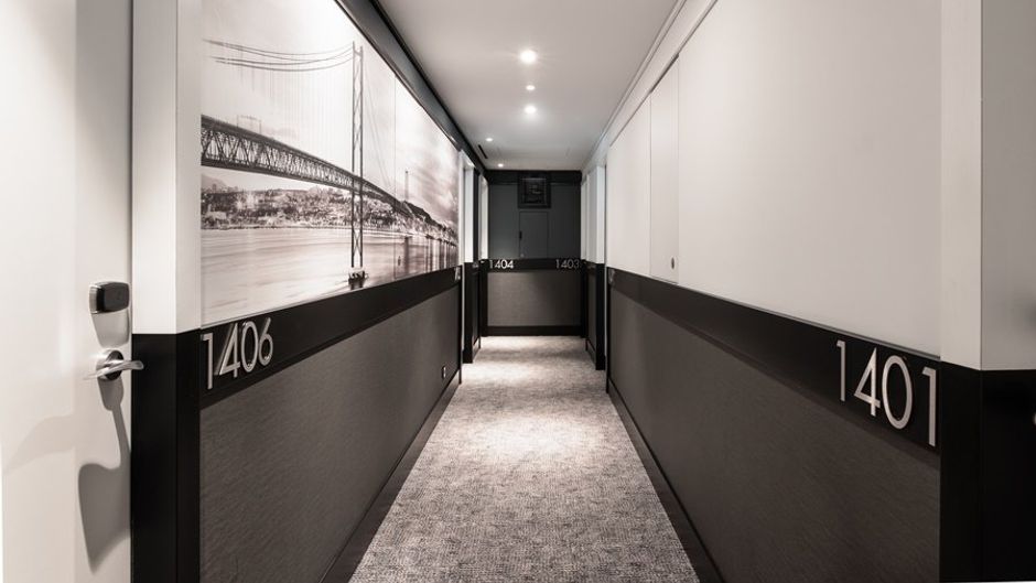 Ikonik Lisbon Lobby