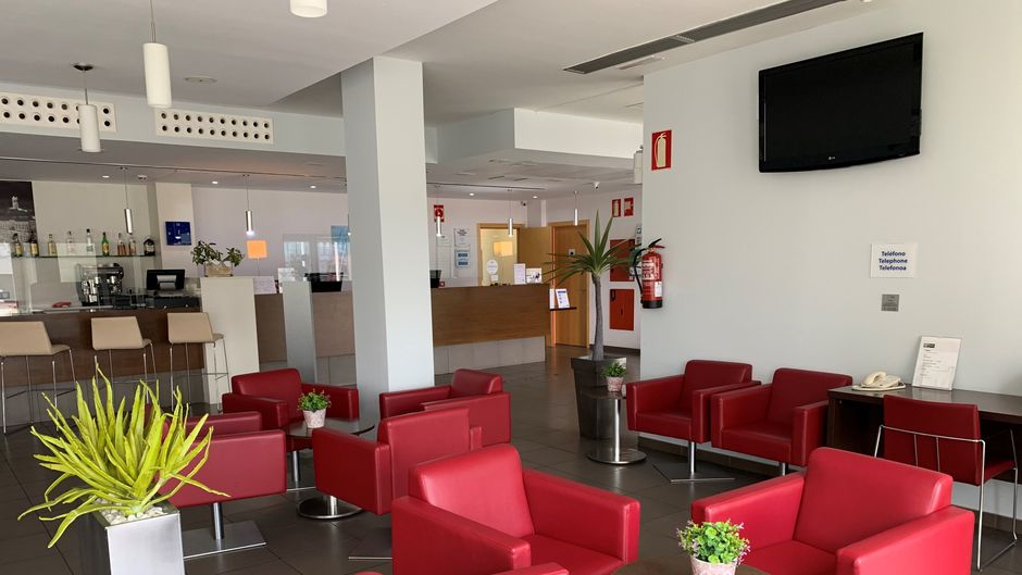 Holiday Inn Express Vitoria Lobby