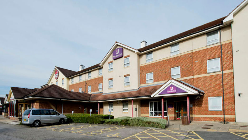 Premier Inn Newcastle (Metro Centre) Exterior