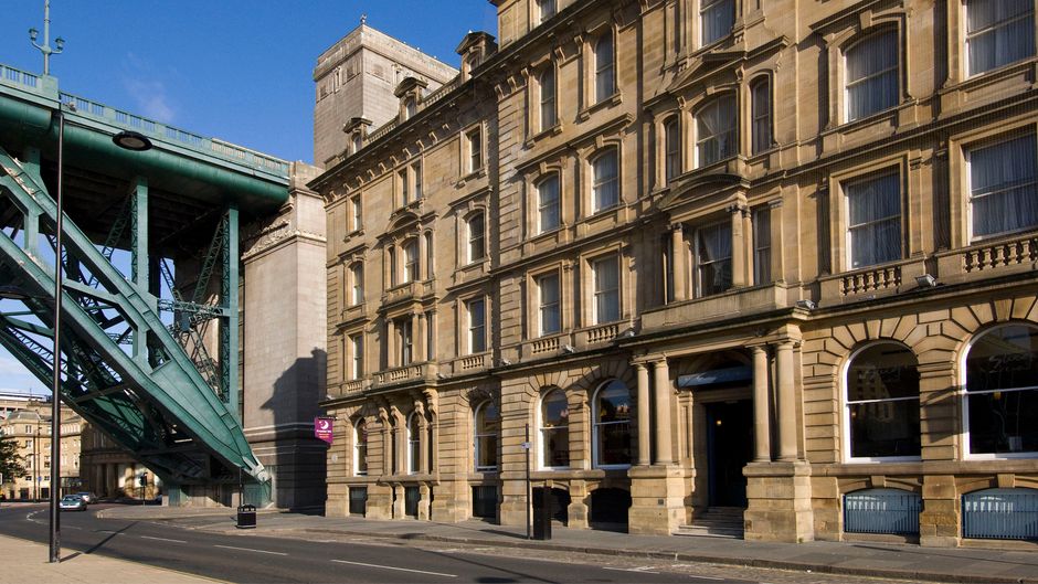 Premier Inn Newcastle Quayside Exterior